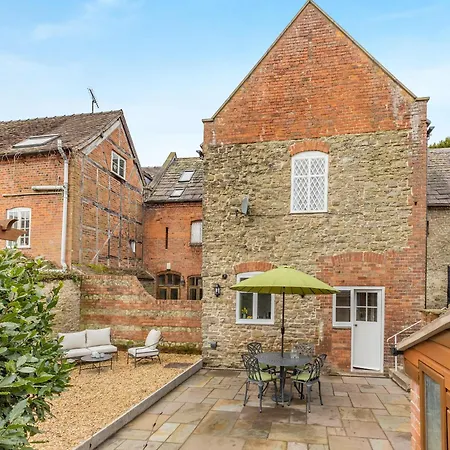 Holiday home Dinham